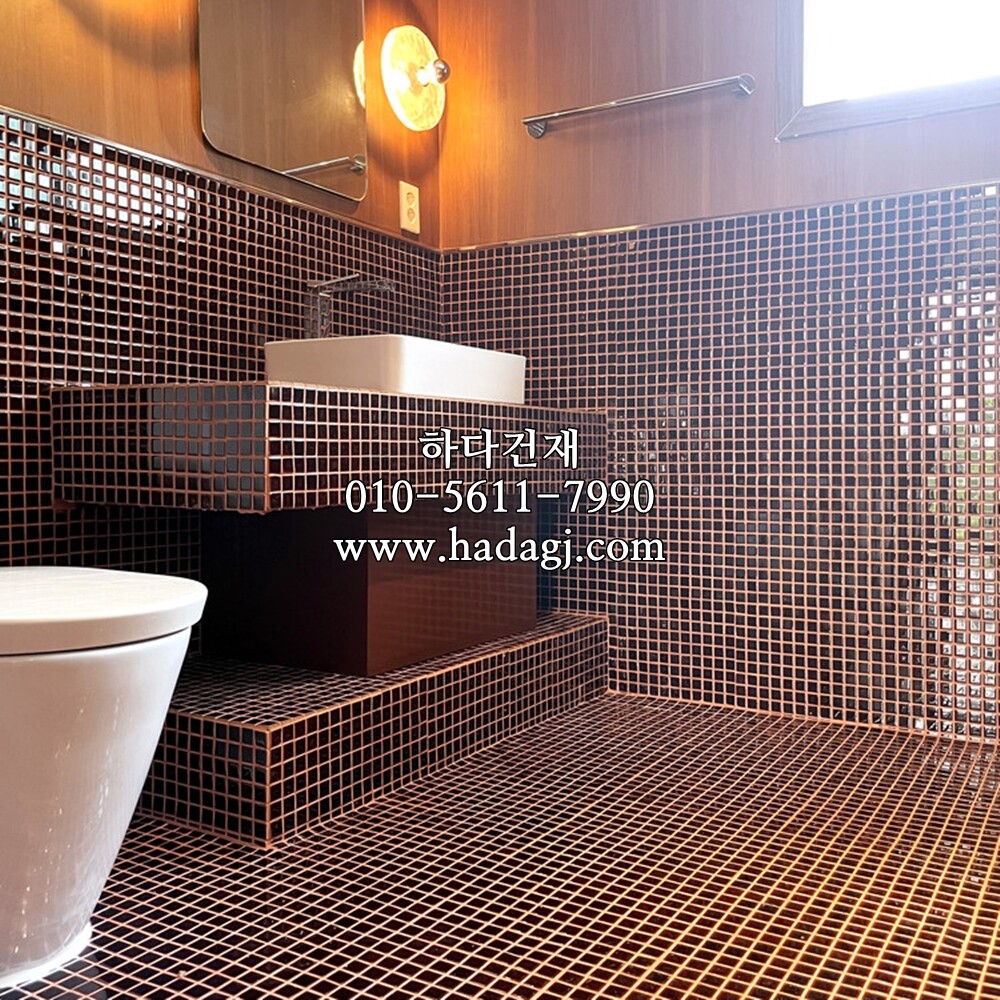 정각 모자이크타일 25x25x6T 초콜릿 유광 / 하다건재