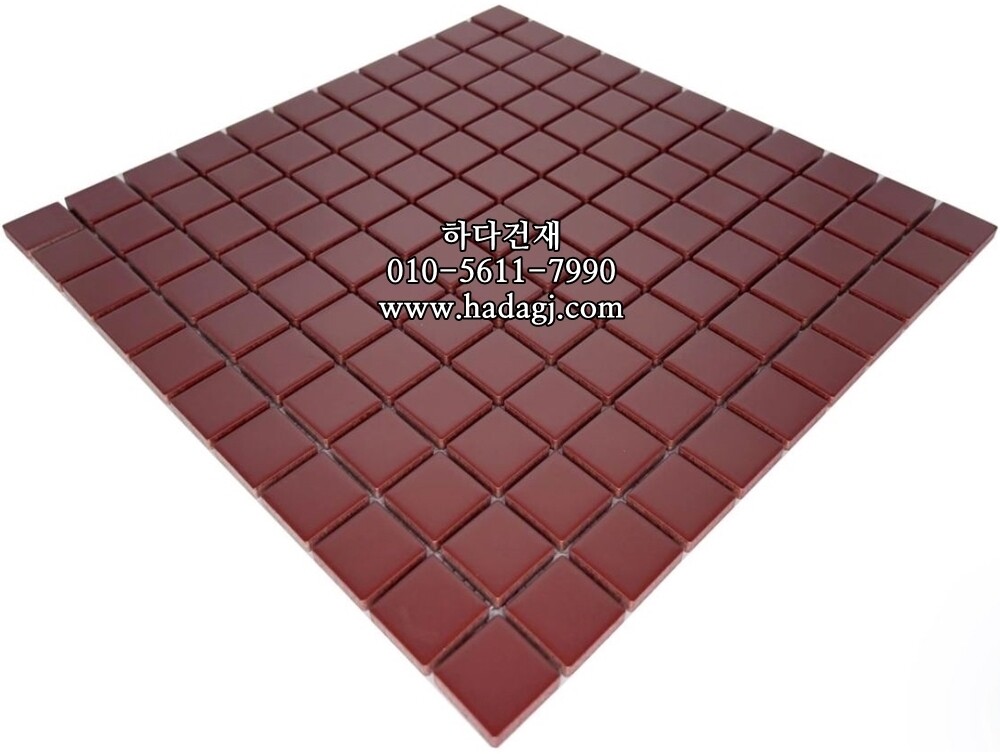 정각 모자이크타일 25x25x6T 버건디 무광 / 하다건재