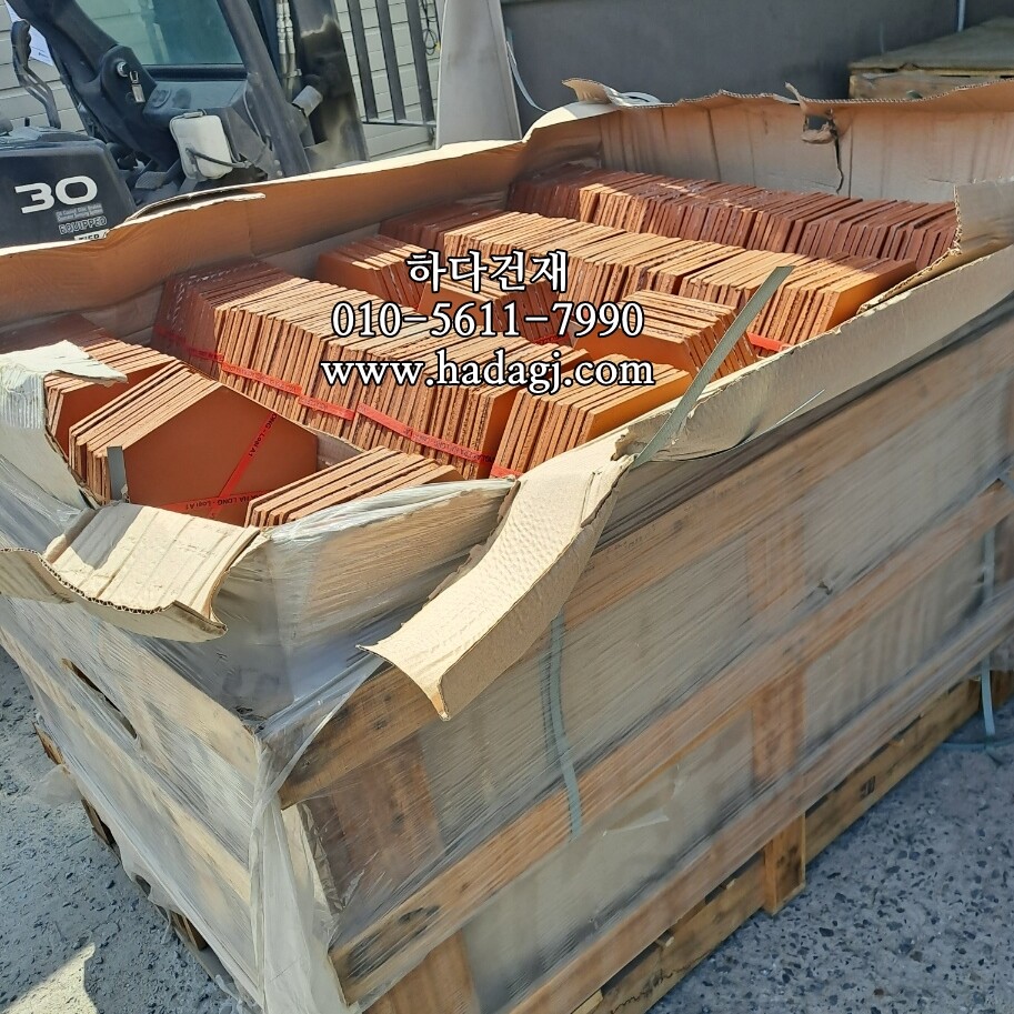 테라코타타일 육각타일 헥사곤 레드 외벽 바닥타일 겸용 / 하다건재 점토타일