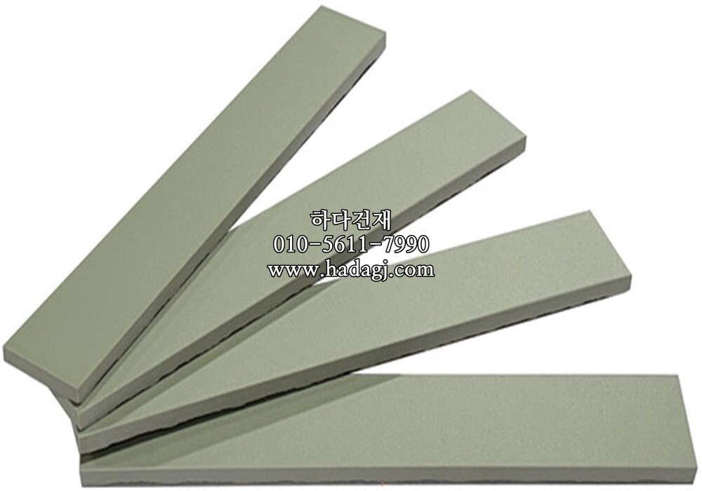 테라코타타일 47x300x8.5T 피스타치오 / 하다건재