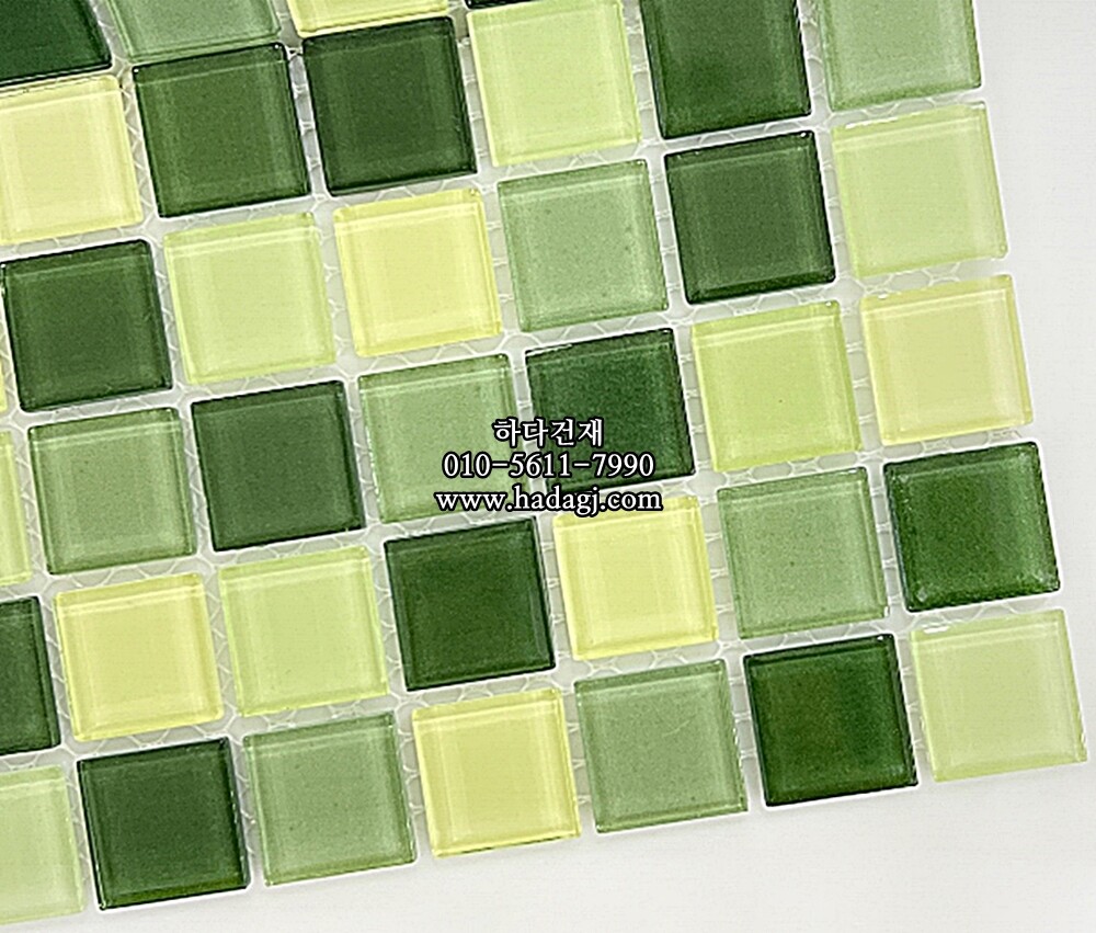 유리 모자이크타일 23x23x4T 그린믹스 유광 / 하다건재
