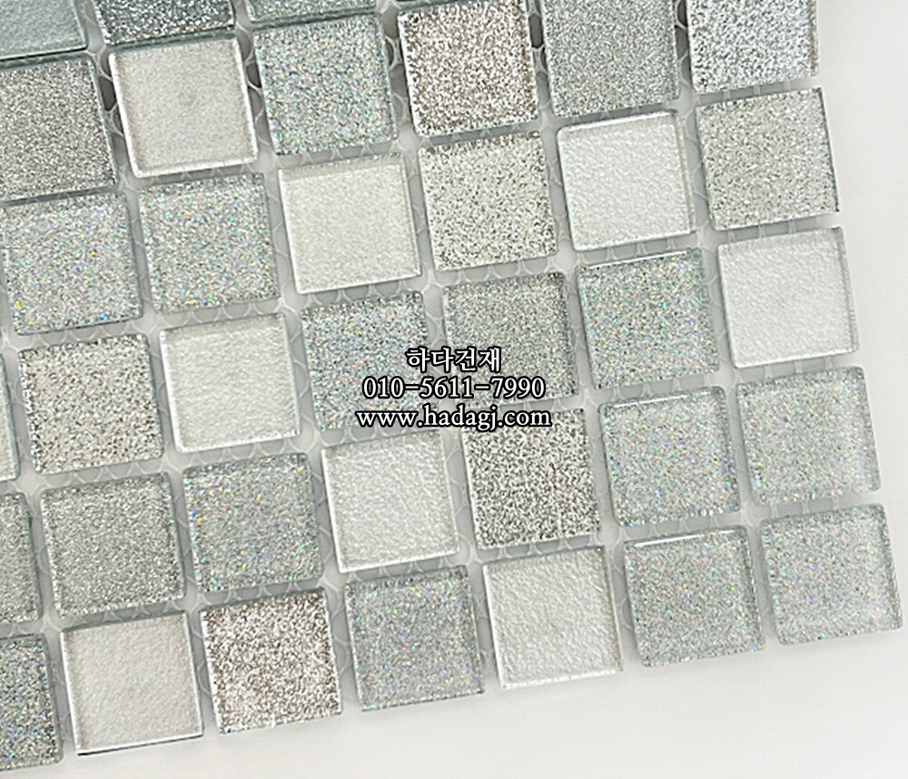 유리 모자이크타일 23x23x4T 실버믹스 유광 / 하다건재