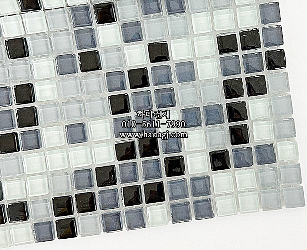 유리 모자이크타일 10x10x3T 블랙믹스 유광 / 하다건재