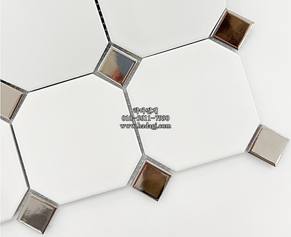 팔각 모자이크타일 95x95x6T 화이트 실버 유광 자기질타일 / 하다건재