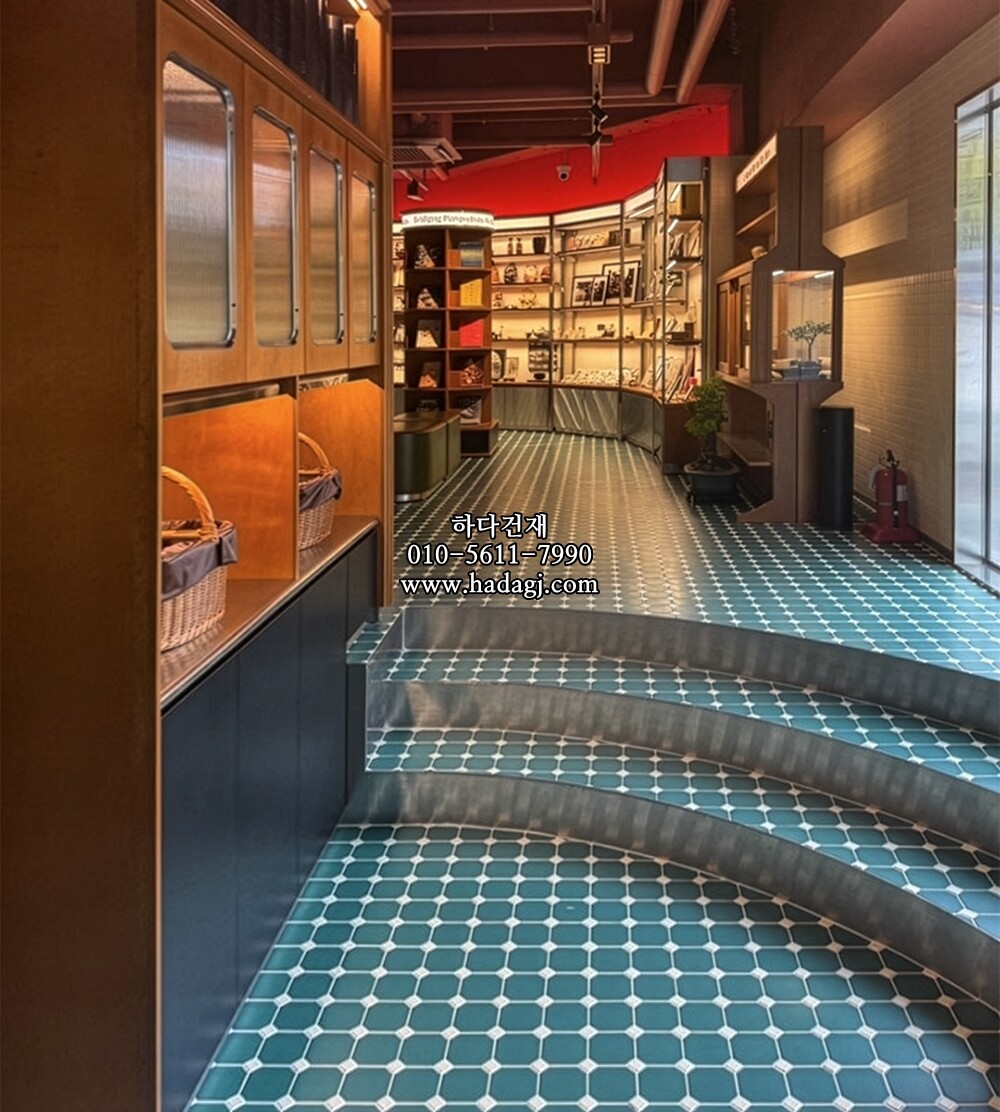 팔각 모자이크타일 95x95x6T 그린 골드 유광 자기질타일 / 하다건재