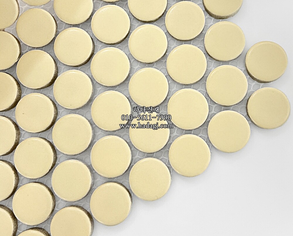 원형 모자이크타일 19x19x6T 아이보리 무광 자기질타일 / 하다건재
