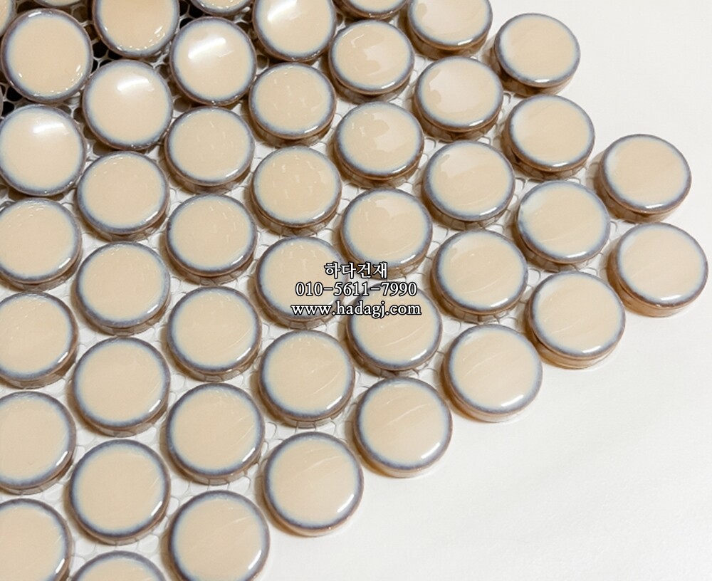 원형 모자이크타일 19x19x6T 크림 유광 자기질타일 / 하다건재