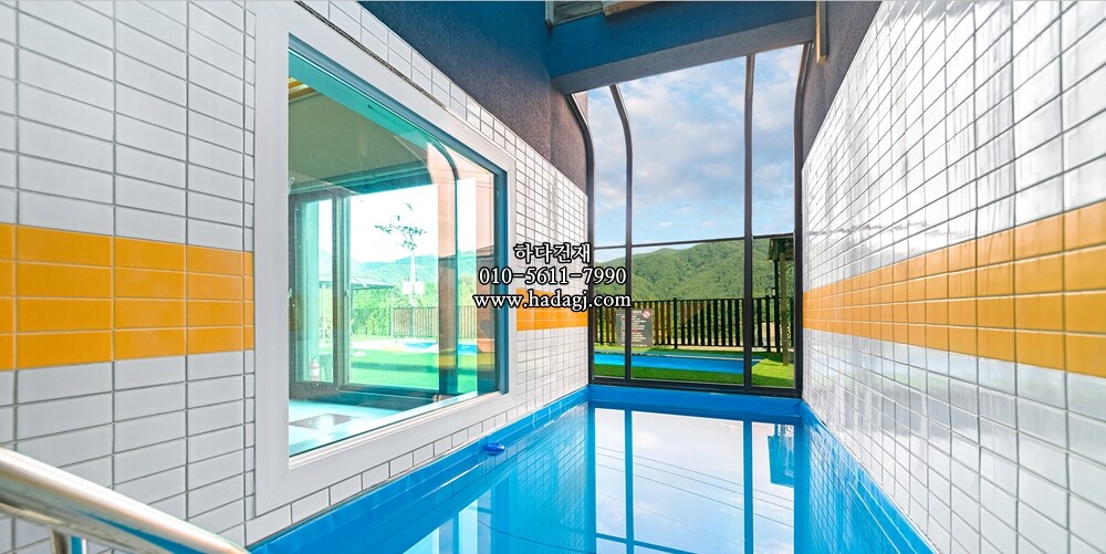 직사각 모자이크타일 68x136x7T 옐로우 무광 자기질타일 / 하다건재