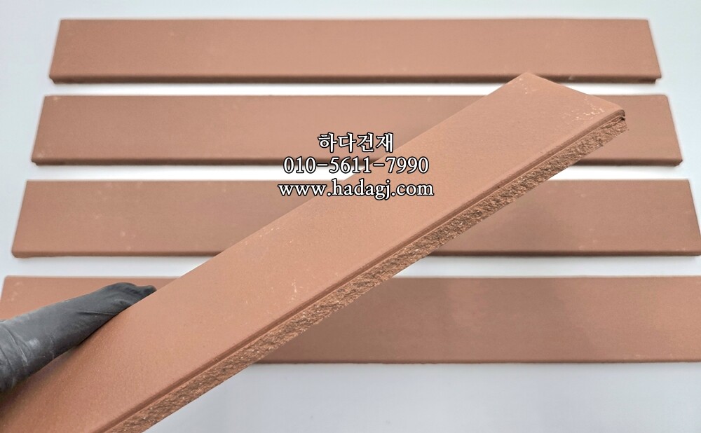 테라코타 점토롱타일 440x50x12T 레드 / 하다건재