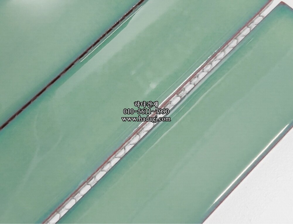 직사각 모자이크타일 45x195x7T 오팔그린 유광 자기질타일 / 하다건재