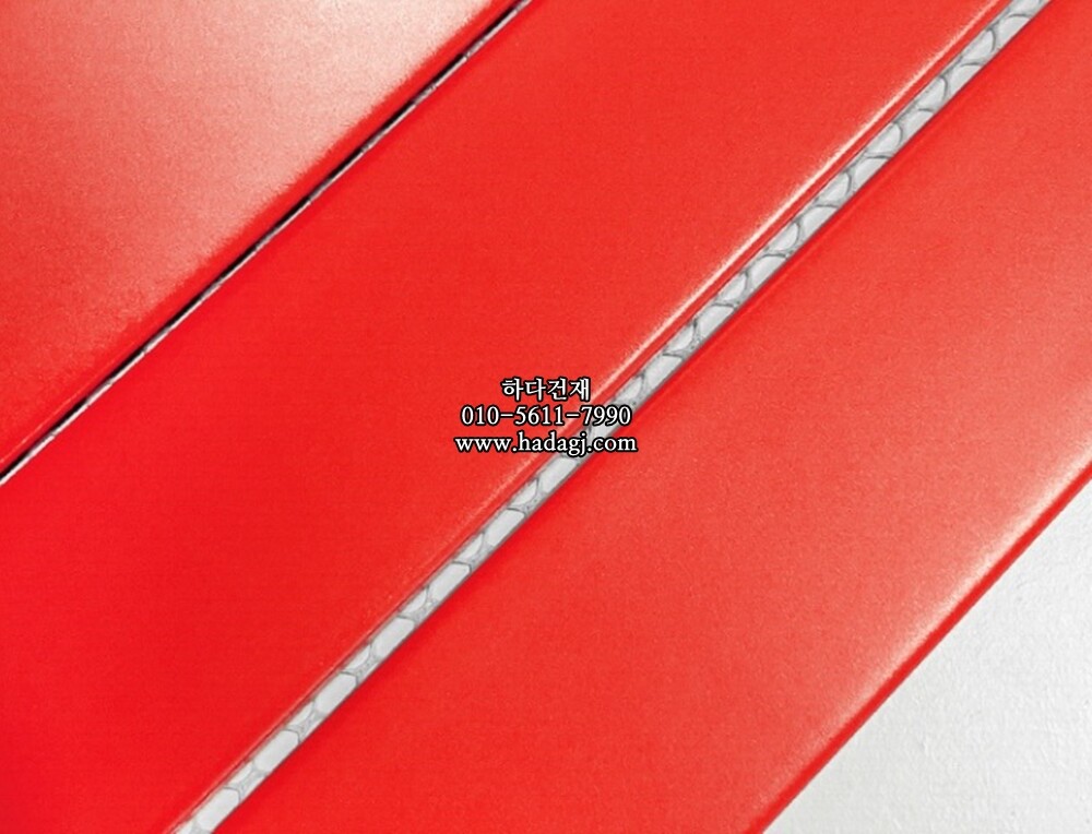 직사각 모자이크타일 45x195x7T 레드 무광 자기질타일 / 하다건재