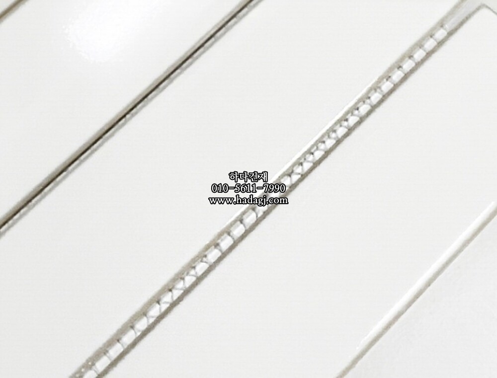 직사각 모자이크타일 45x195x7T 밀크화이트 유광 자기질타일 / 하다건재