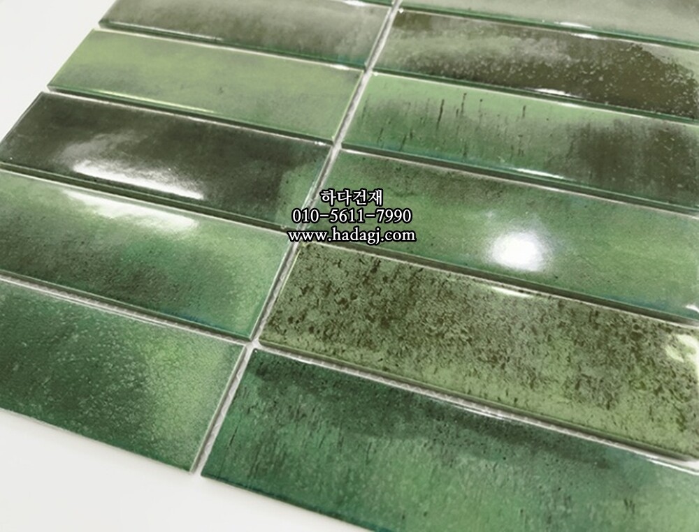 직사각 모자이크타일 45x145x7T 마운틴 그린 유광 자기질타일 MOUNTAIN / 하다건재