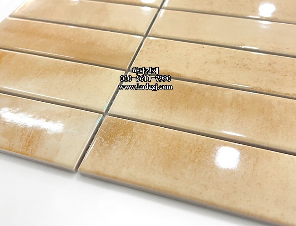 직사각 모자이크타일 45x145x7T 사하라 아이보리 유광 자기질타일 SAHARA / 하다건재