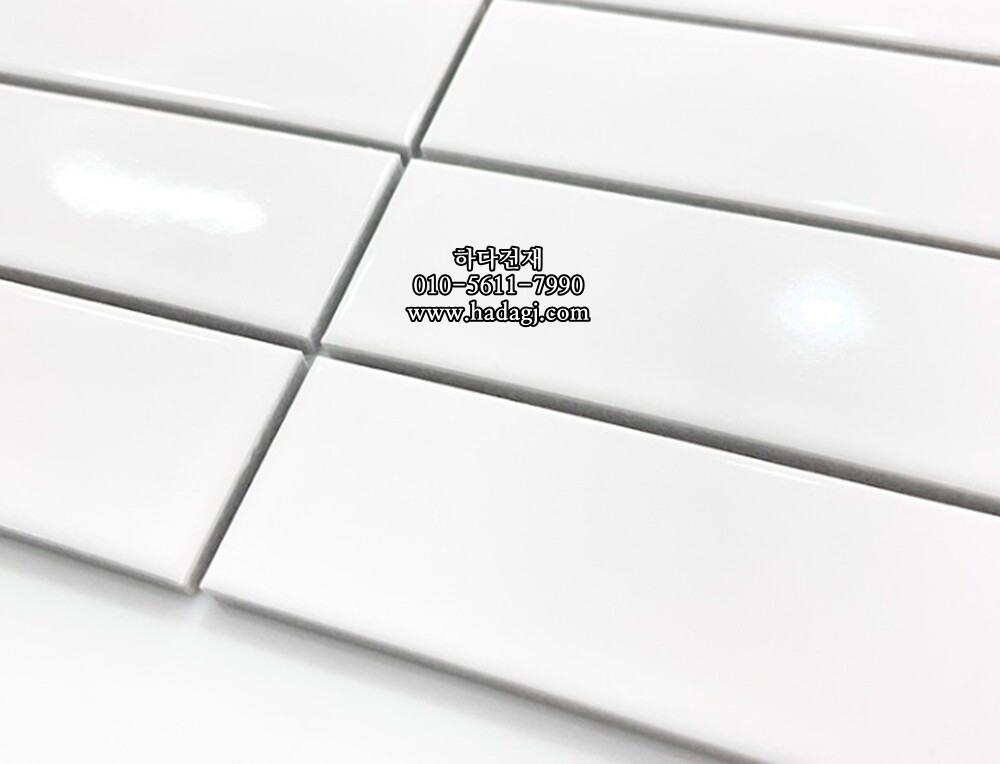 직사각 모자이크타일 45x145x7T 화이트 유광 자기질타일 / 하다건재