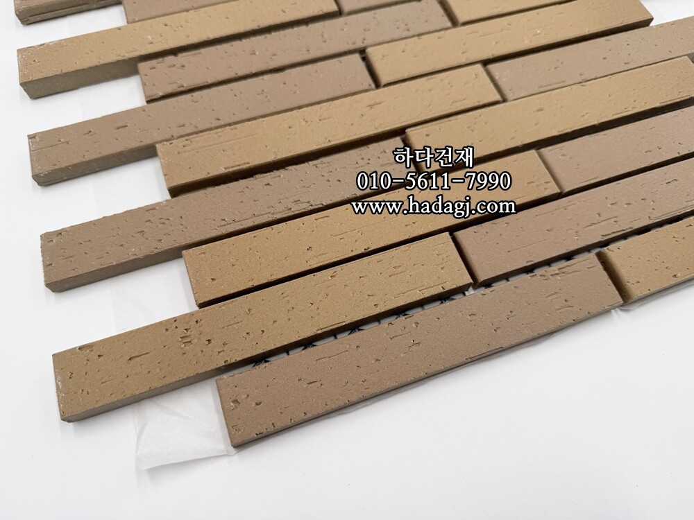 아이코트료와 코러스타일 203 / 하다건재 일본타일 아이콧료와 ICOTRYOWA