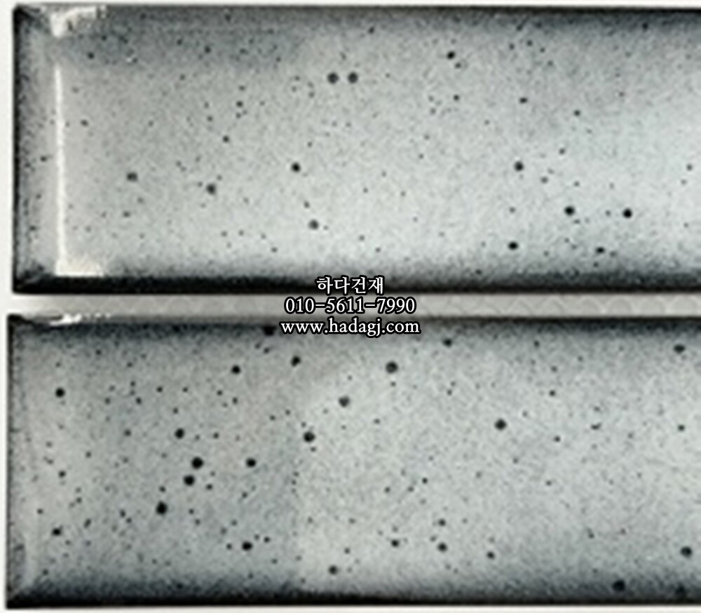 직사각 모자이크타일 32x145x8T 포그 그레이 유광 자기질타일 FOG / 하다건재