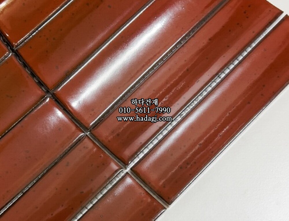 직사각 모자이크타일 32x145x8T 스칼렛 레드 유광 자기질타일 SCARLET / 하다건재