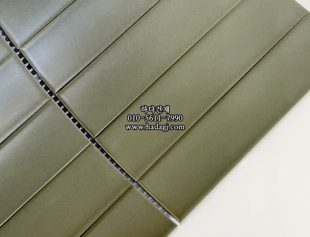 직사각 모자이크타일 32x145x8T 아보카도 그린 무광 자기질타일 AVOCADO / 하다건재