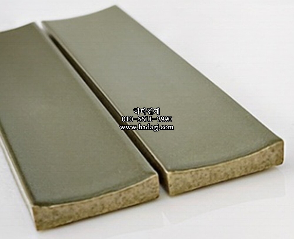 직사각 모자이크타일 32x145x8T 아보카도 그린 무광 자기질타일 AVOCADO / 하다건재