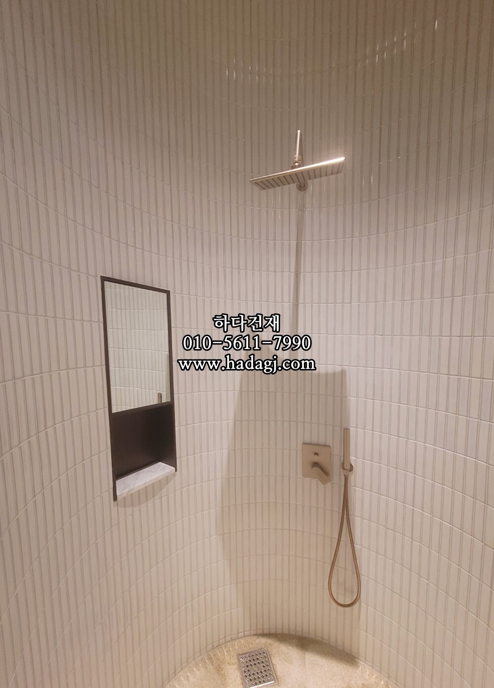 직사각 모자이크타일 32x145x8T 페퍼 화이트 유광 자기질타일 PEPPER / 하다건재