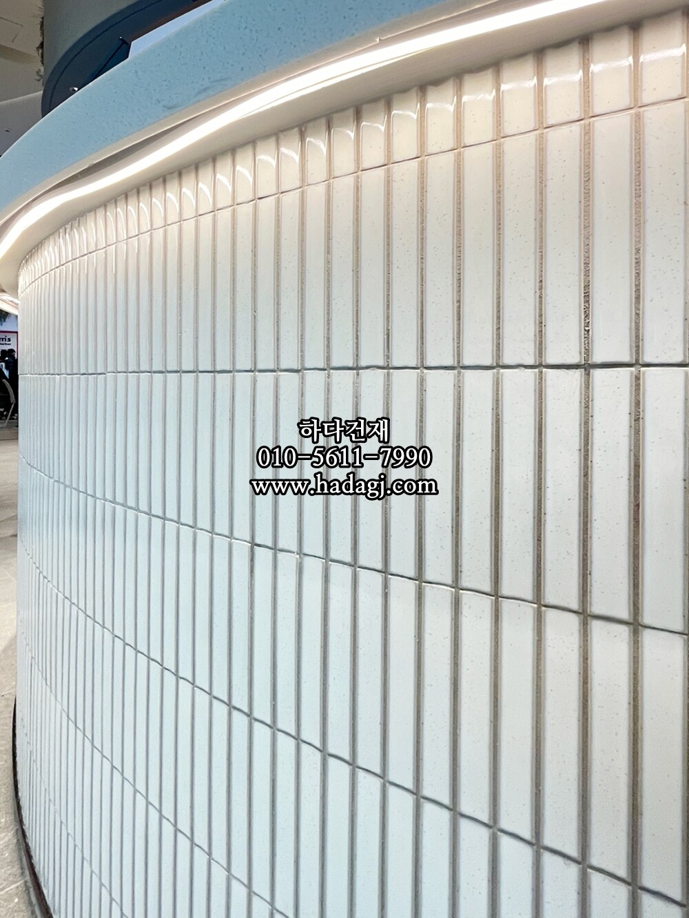 직사각 모자이크타일 32x145x8T 페퍼 화이트 유광 자기질타일 PEPPER / 하다건재