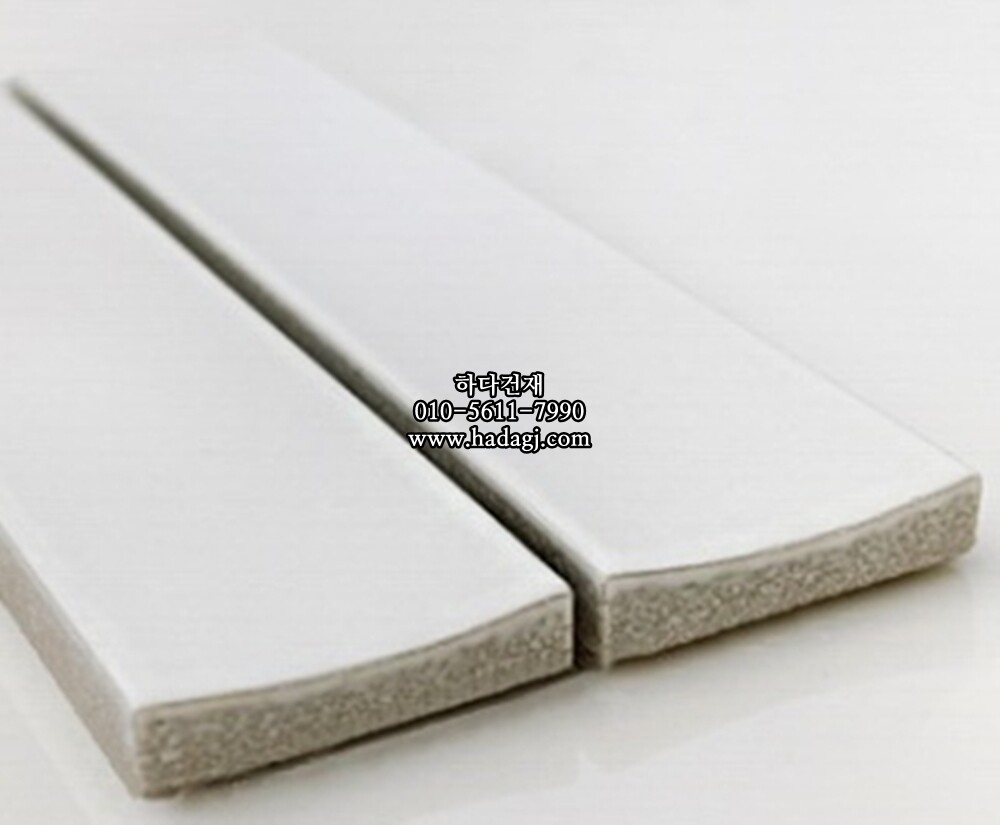 직사각 모자이크타일 32x145x8T 화이트 무광 자기질타일 / 하다건재