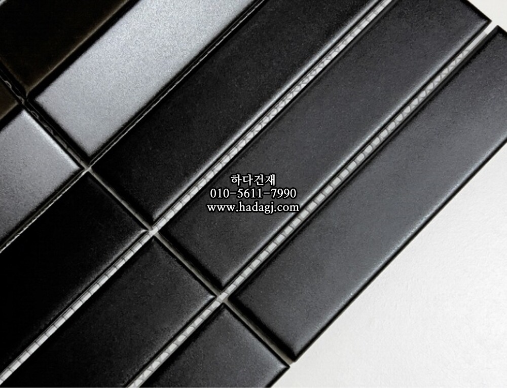 직사각 모자이크타일 32x145x7T 블랙 무광 자기질타일 / 하다건재