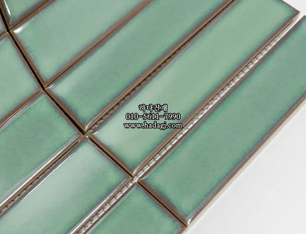 직사각 모자이크타일 32x145x7T 오팔 그린 유광 자기질타일 / 하다건재