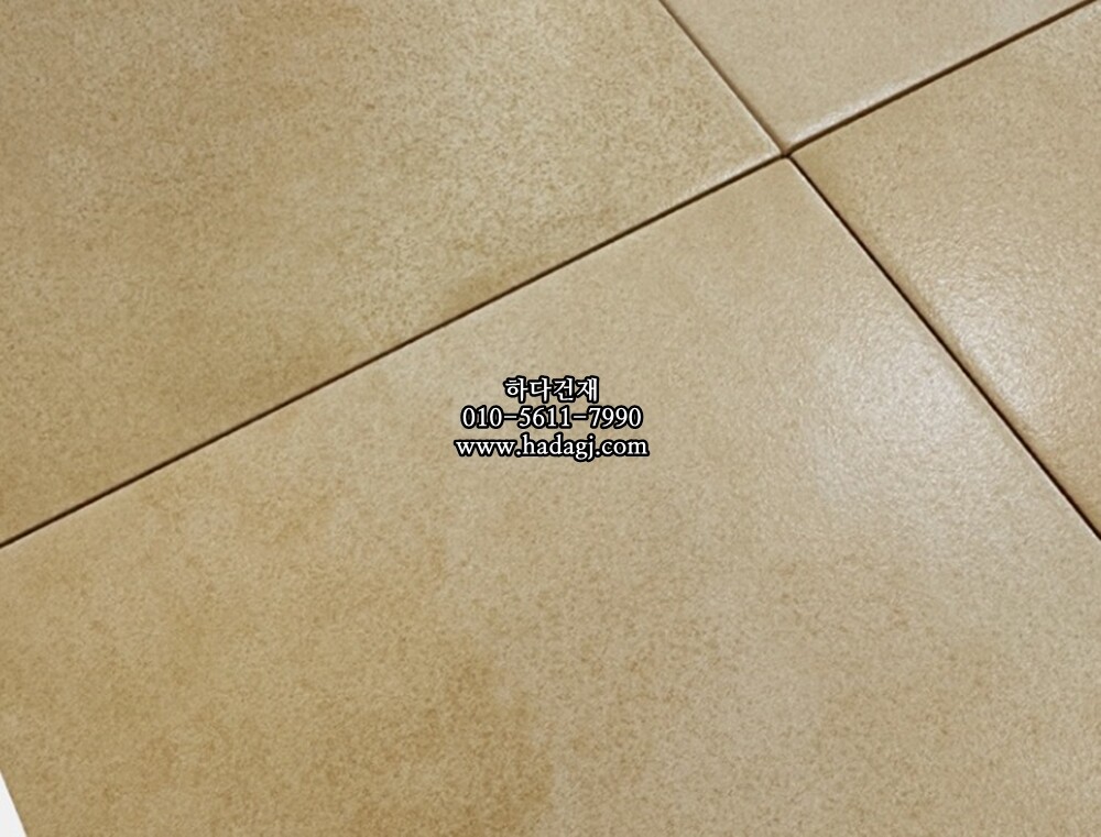 자기질타일 200x200x9T 아이보리 무광 정사각 / 하다건재