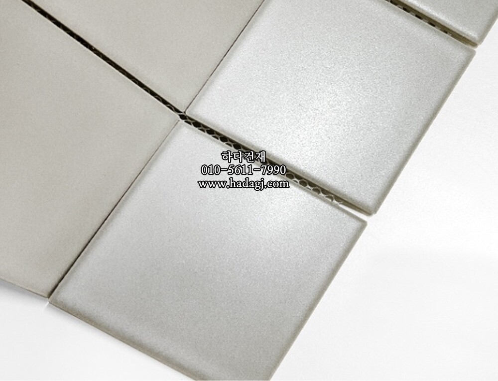 정사각 모자이크타일 97x97x6T 그레이 무광 자기질타일 / 하다건재