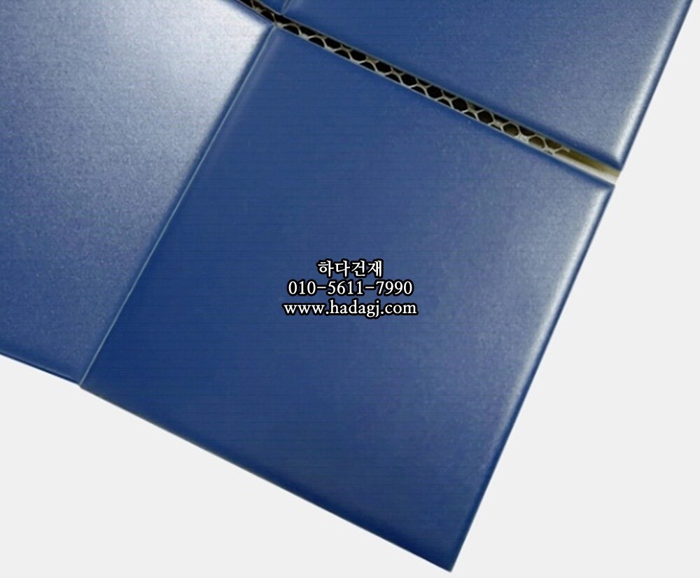 정사각 모자이크타일 97x97x6T 인디고 블루 무광 자기질타일 / 하다건재