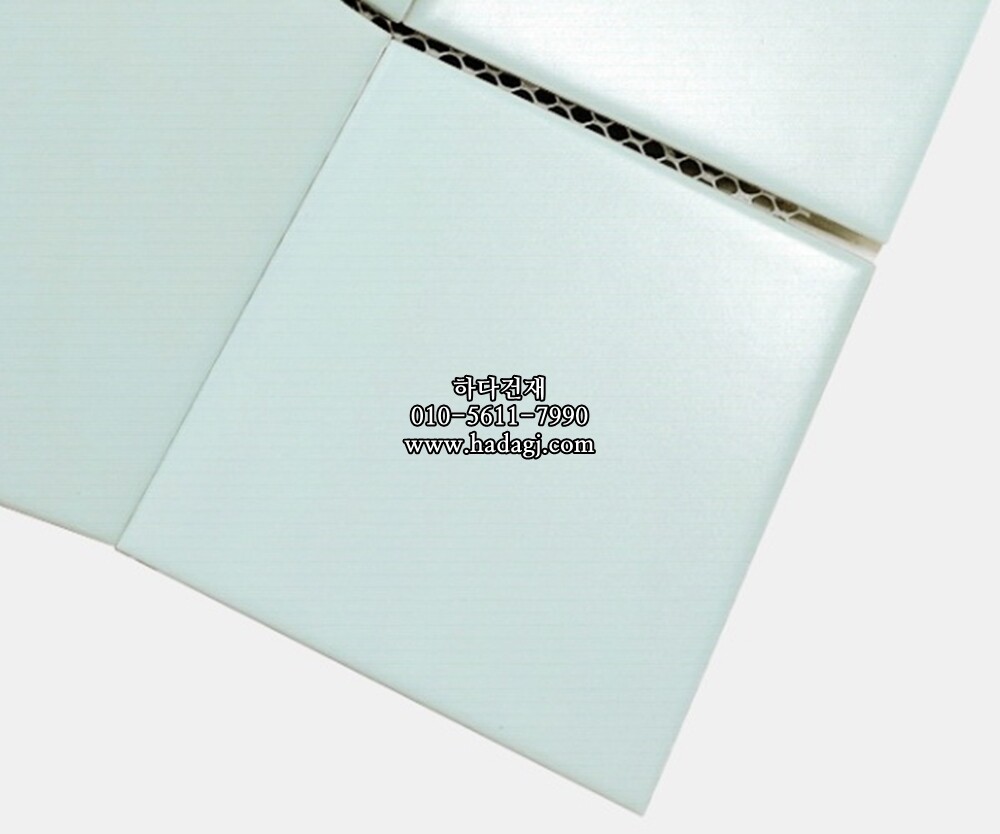정사각 모자이크타일 97x97x6T 스카이블루 무광 자기질타일 / 하다건재