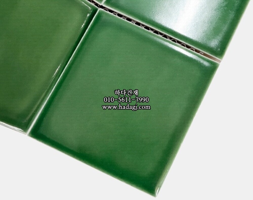 정사각 모자이크타일 97x97x6T 포레스트 그린 유광 자기질타일 / 하다건재