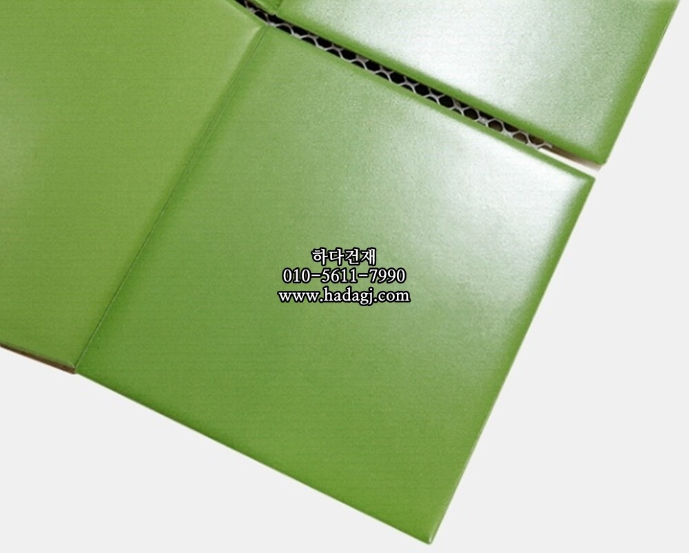 정사각 모자이크타일 97x97x6T 라임 그린 무광 자기질타일 / 하다건재