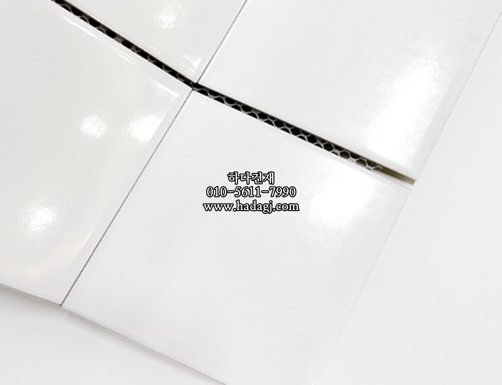 정사각 모자이크타일 97x97x6T 화이트 유광 자기질타일 / 하다건재