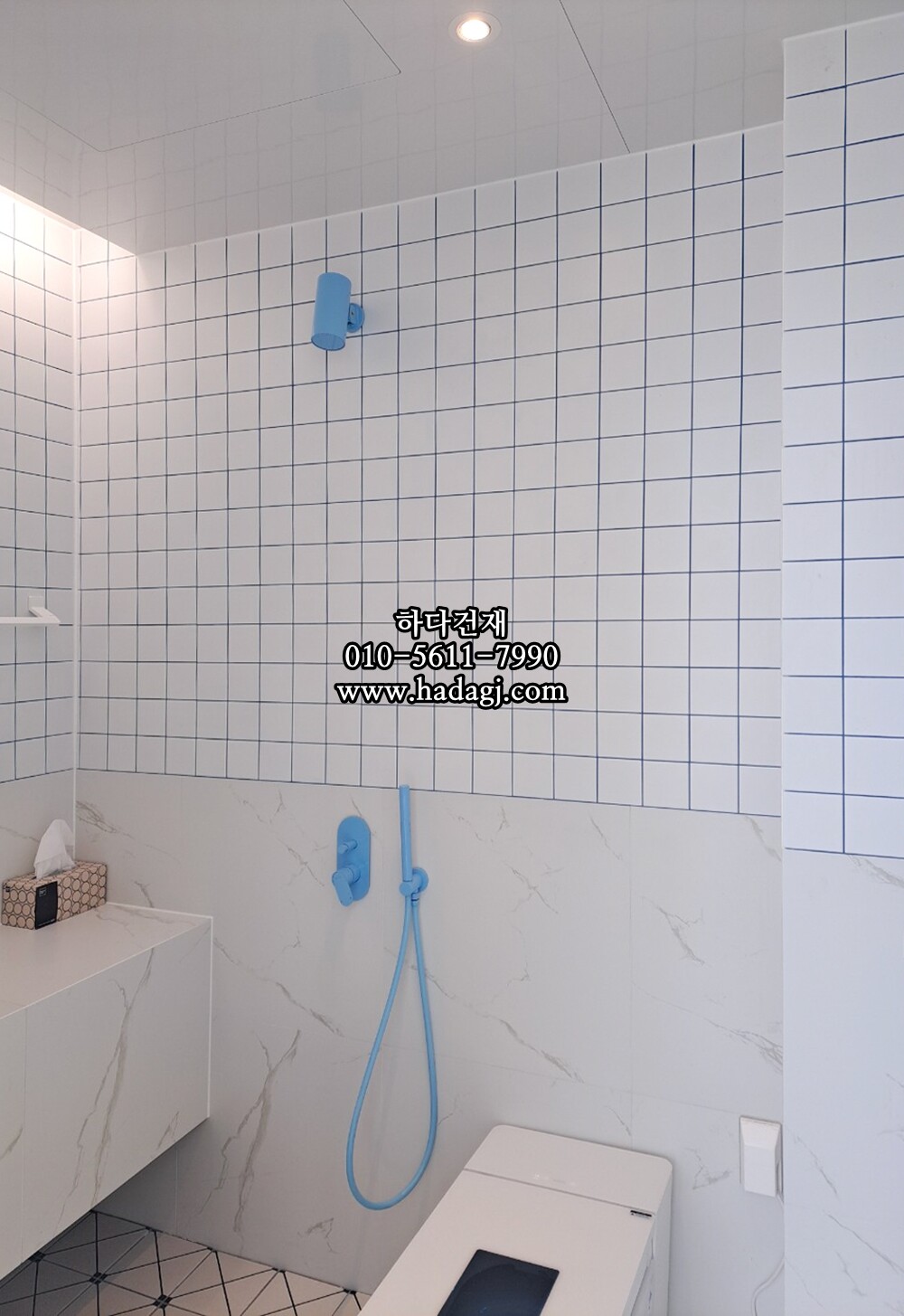 정사각 모자이크타일 97x97x6T 화이트 무광 자기질타일 / 하다건재