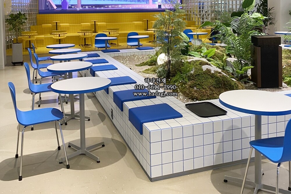 정사각 모자이크타일 97x97x6T 화이트 무광 자기질타일 / 하다건재