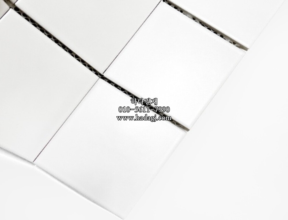 정사각 모자이크타일 97x97x6T 화이트 무광 자기질타일 / 하다건재