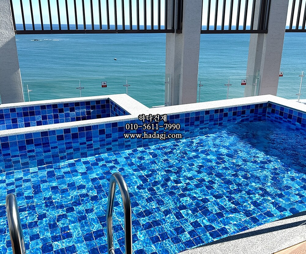 패턴 정사각 모자이크타일 97x97x6T 퍼시픽 블루 믹스 유광 자기질타일 PACIFIC MIX / 하다건재