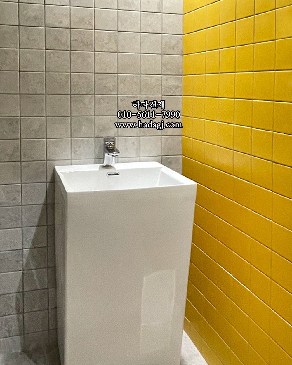 패턴 정사각 모자이크타일 97x97x6T 문 비앙코 무광 자기질타일 MOON BIANCO / 하다건재