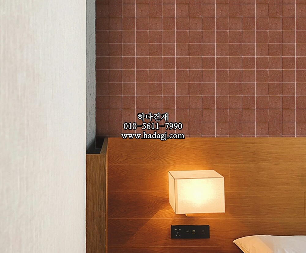 정사각 모자이크타일 96x96x10T 하츠 번트레드 유광 자기질타일 HATSU / 하다건재