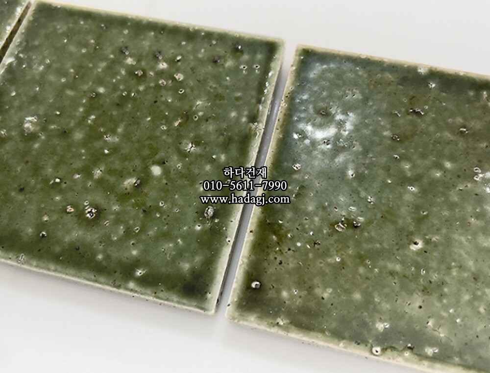 정사각 모자이크타일 96x96x10T 하츠 라이트그린 유광 자기질타일 HATSU / 하다건재
