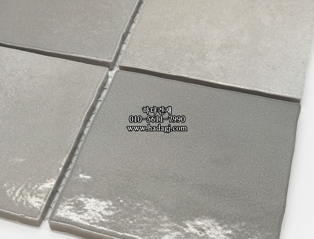 정사각 모자이크타일 95x95x8T 젤라또 흑임자 유광 자기질타일 / 하다건재
