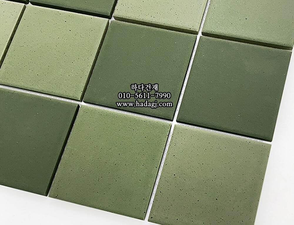 정사각 모자이크타일 73x73x7T 피스타치오 그린 무광 자기질타일 / 하다건재