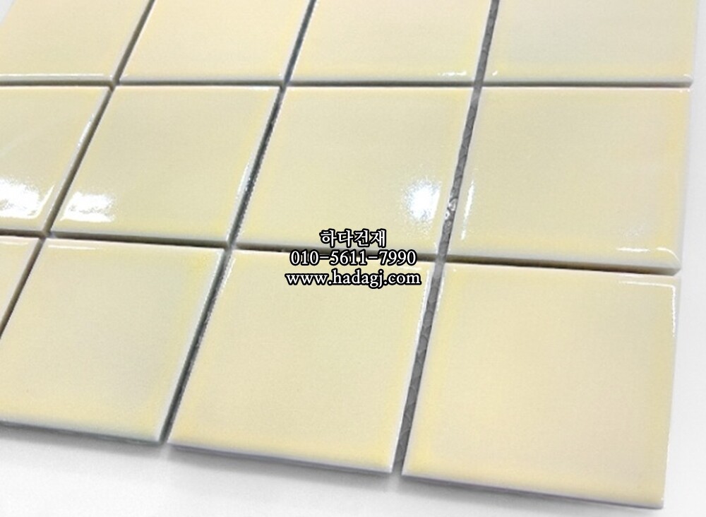 정사각 모자이크타일 73x73x7T 라떼 아이보리 유광 자기질타일 / 하다건재
