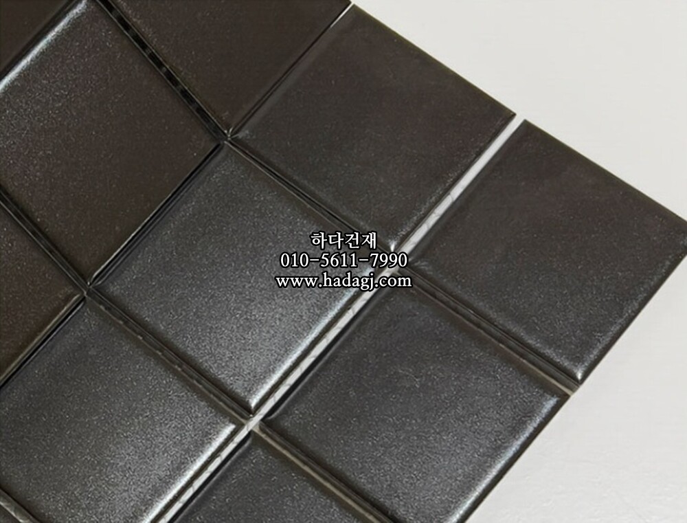 정사각 모자이크타일 48x48x6T 블랙 무광 자기질타일 / 하다건재