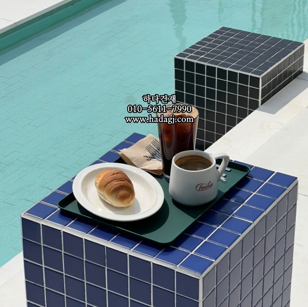 정사각 모자이크타일 48x48x6T 인디고 블루 무광 자기질타일 / 하다건재