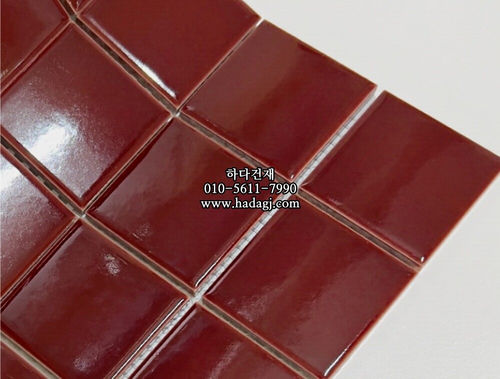 정사각 모자이크타일 48x48x6T 버건디 유광 자기질타일 / 하다건재