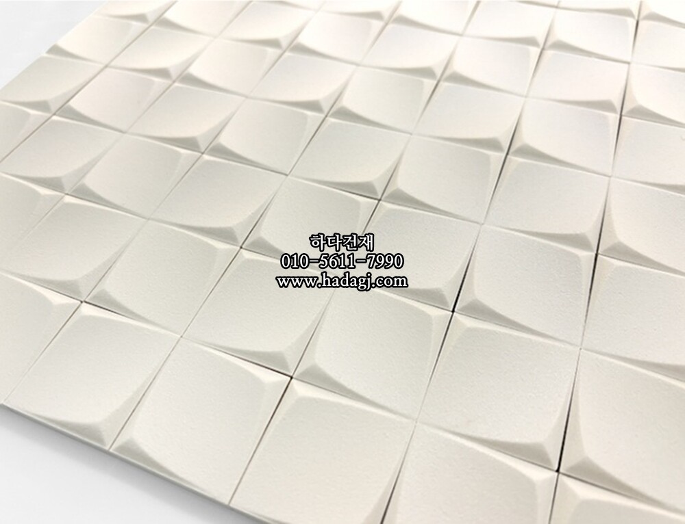 정사각 모자이크타일 34x34x9T 플라워 화이트 무광 자기질타일 FLOWER WHITE / 하다건재